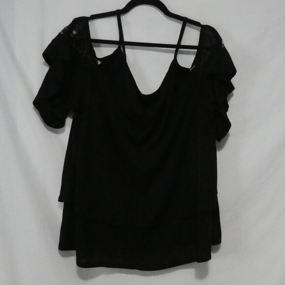 TORRID | size 1 | Chic Black Cold Shoulder Top - Picture 2 of 12